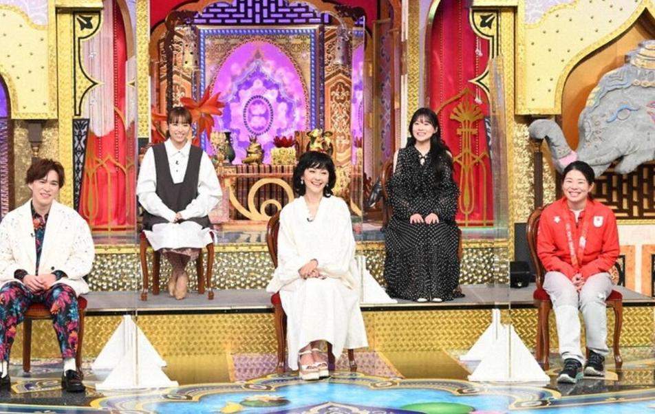 《今夜比一比》探秘日本艺人特有的“私底下风格”，看他们翻转形象