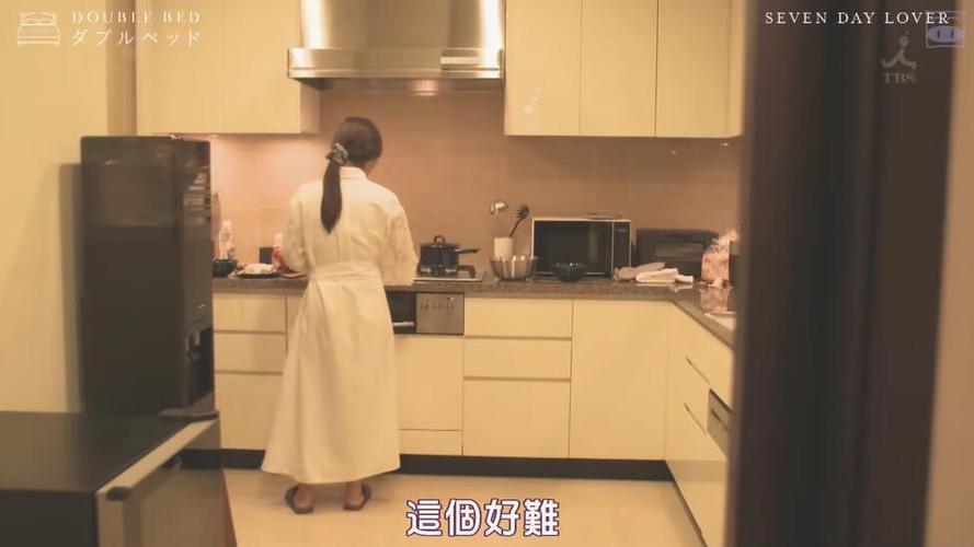 蓝衣战神：日本女混混打架综艺火爆的背后是什么？